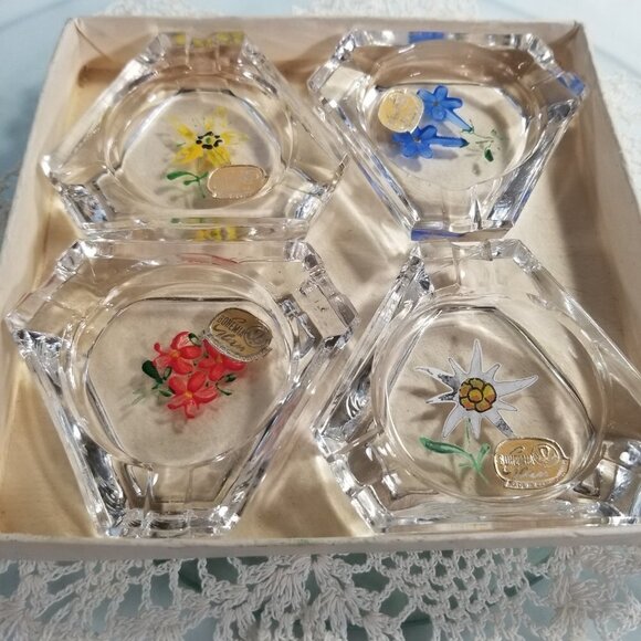 Bohemia Glass Individual Personal Ashtrays Floral Design Hexagon Shape Vintage - Picture 7 of 8